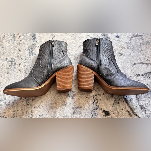 Mackin J ankle boots/ booties - Picture 6 of 7